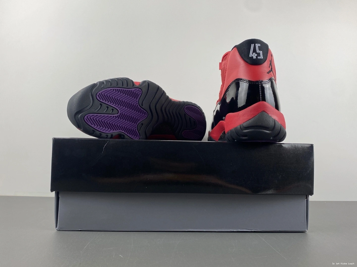 11 Jordan Air CT8012-600 0930